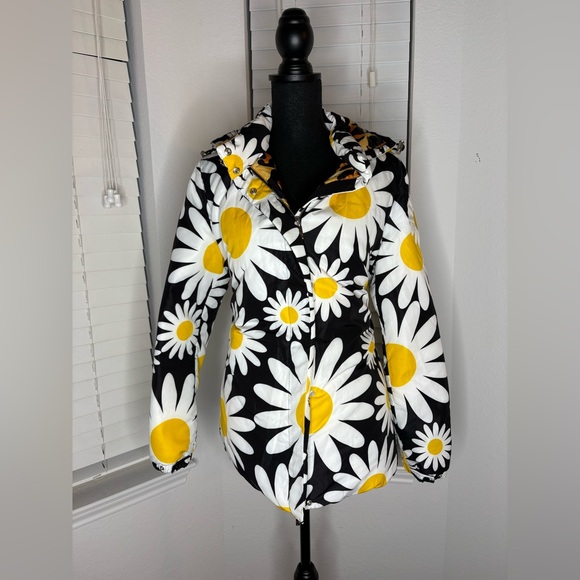 Moncler Black and White Floral Puffer Jacket - Picture 2 of 5